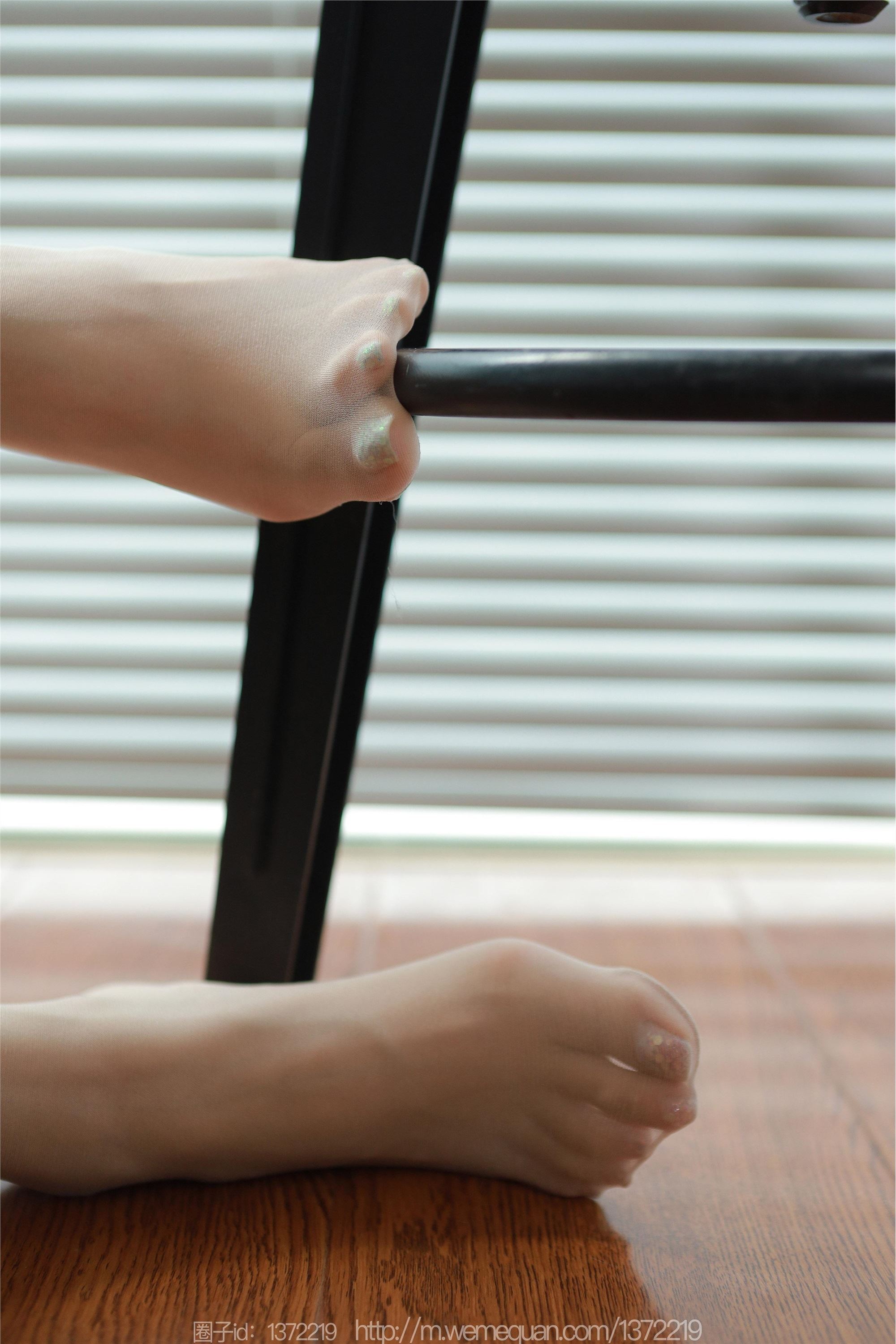 IESS异思趣向  2023.05.17 丝享家 1454 美子《露背连衣裙》